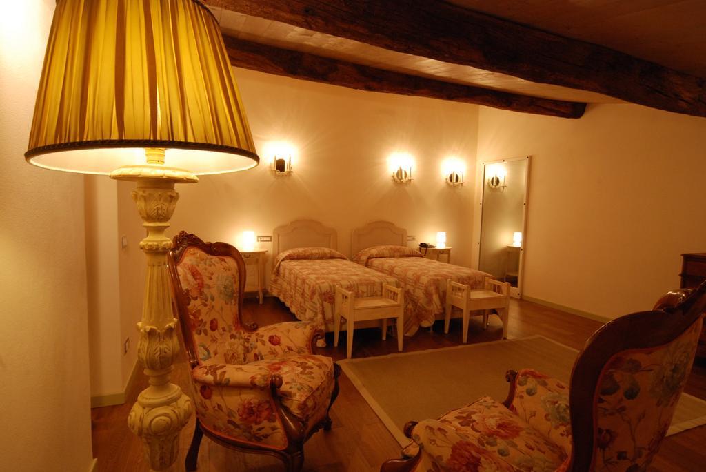 Locanda Del Re Guerriero San Pietro in Cerro ห้อง รูปภาพ