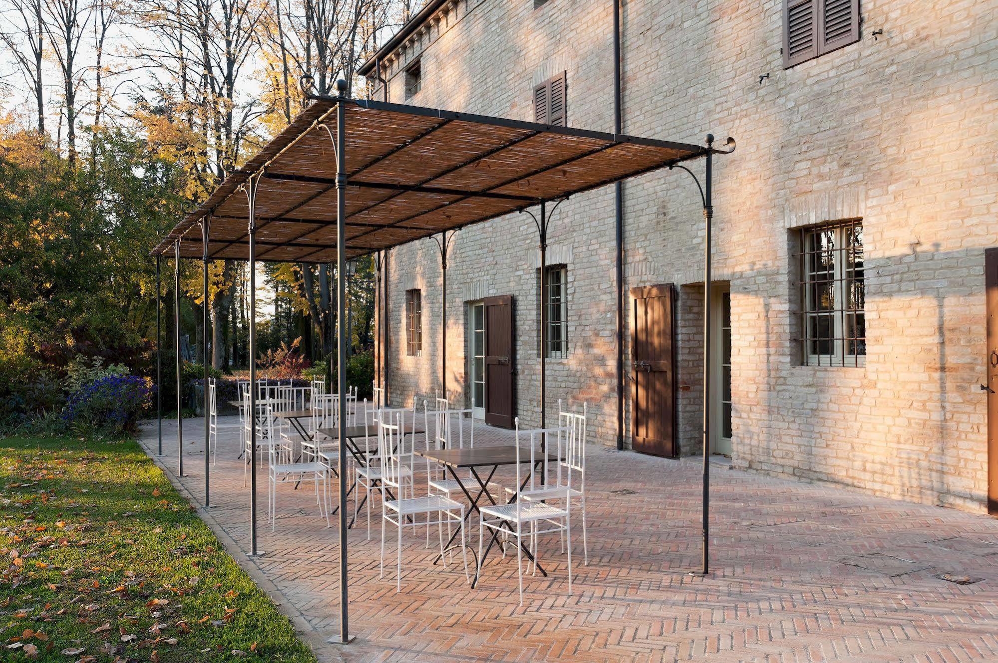 Locanda Del Re Guerriero San Pietro in Cerro ภายนอก รูปภาพ